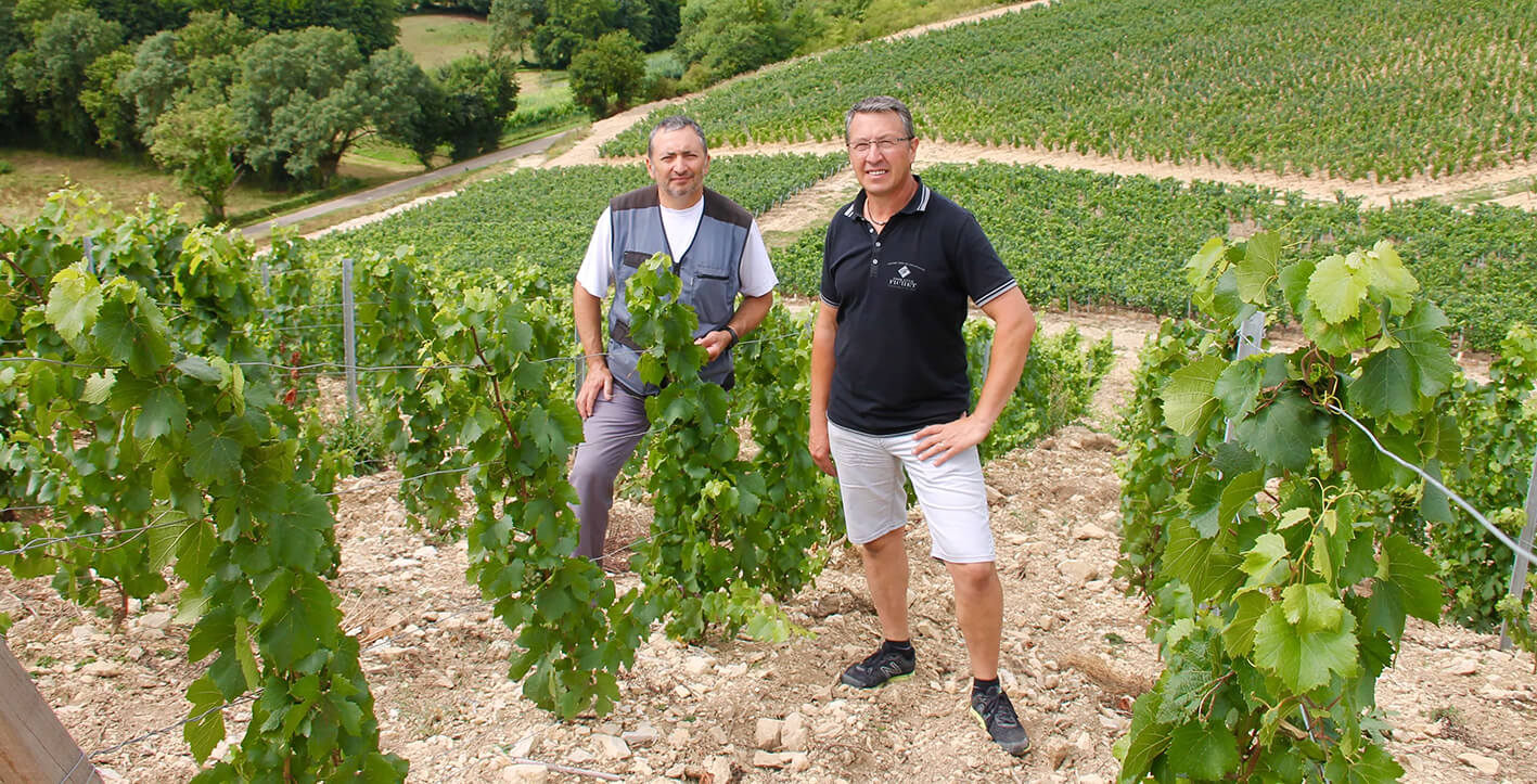 Pierre-Yves and Olivier Fichet in the plot La Cra